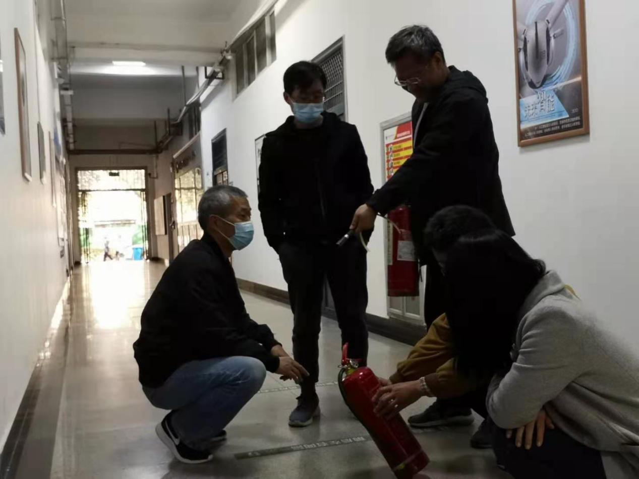 90d38ed3f84355940a28947d172e588